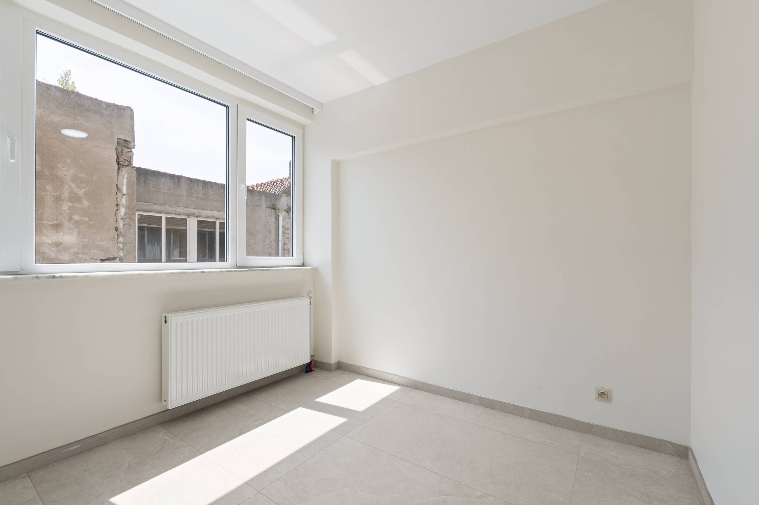 Vernieuwd 3-slaapkamerappartement in Oostende - foto 5