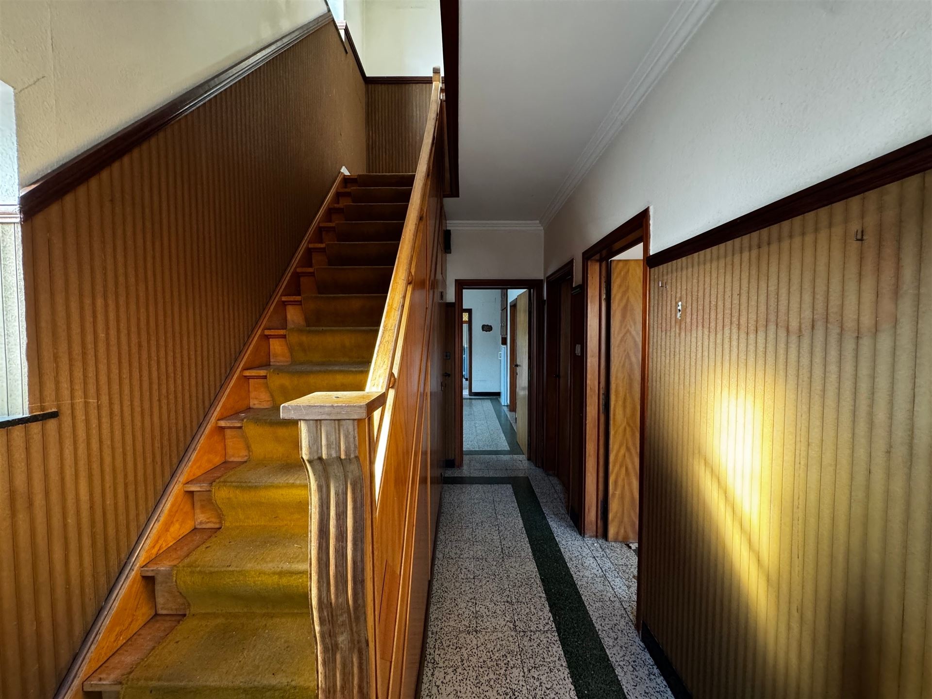 Charmante halfopen woning met uitzonderlijk ruime tuin in Maasmechelen (Boorsem) - foto 4