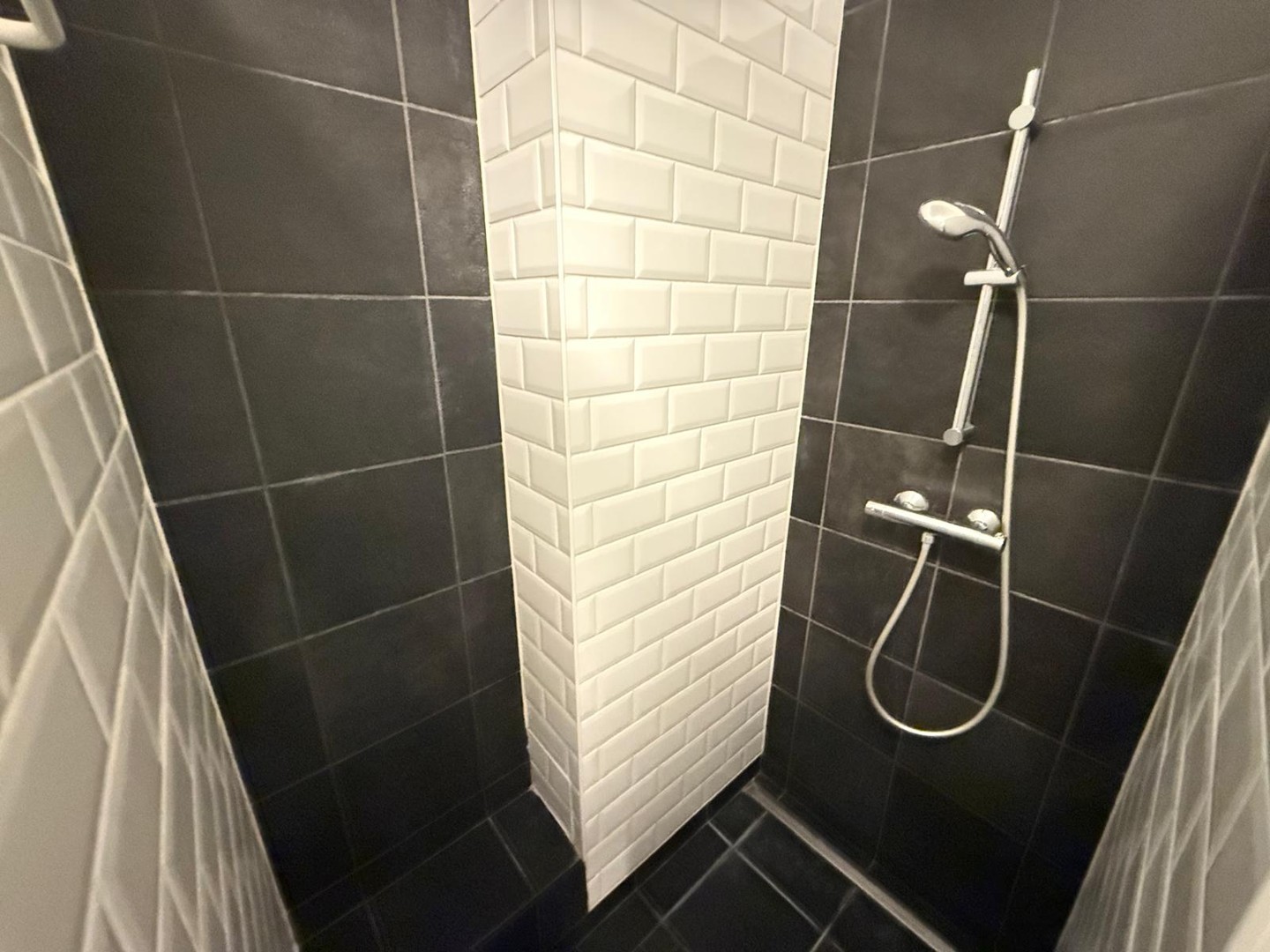 RUIM GELIJKVLOERSAPPARTEMENT - foto 5