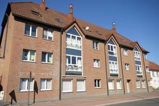 Ontdek het comfort en de praktische indeling van dit instapklaar appartement in Zomergem. Perfect voor wie op zoek is naar een energiezuinige,...