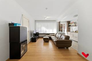 Op zoek naar een gezellige woonplek op toplocatie? Dit lichtrijke gelijkvloerse appartement bevindt zich in het bruisende centrum van Leuven,...