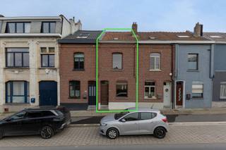 Immo Pické biedt U deze gunstig gelegen woning aan in de nabijheid van scholen, winkels, openbaar vervoer en de belangrijkste verbindingswegen...