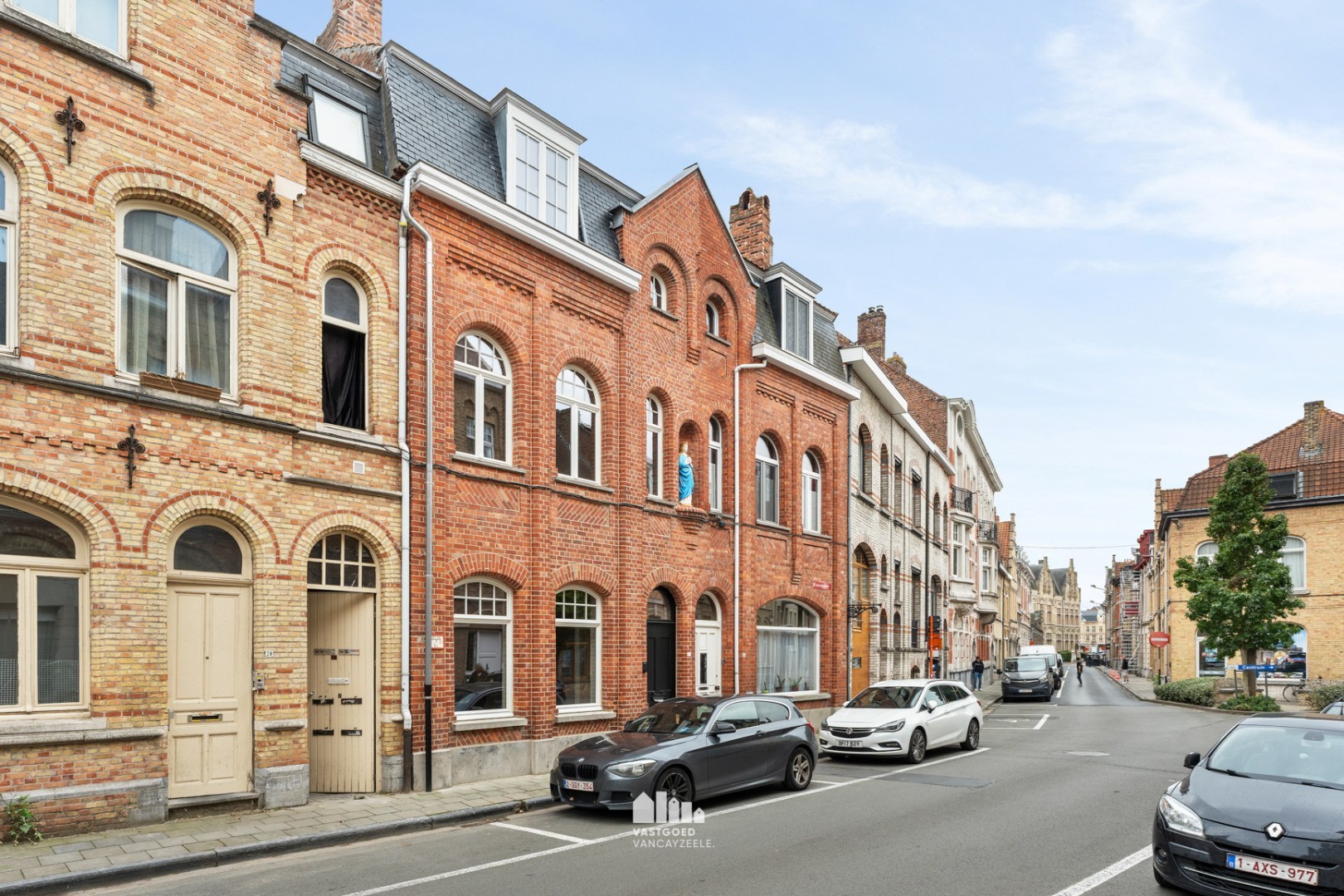 Karaktervolle en volledig gerenoveerde woning op wandelafstand van de Markt in Ieper - foto 3