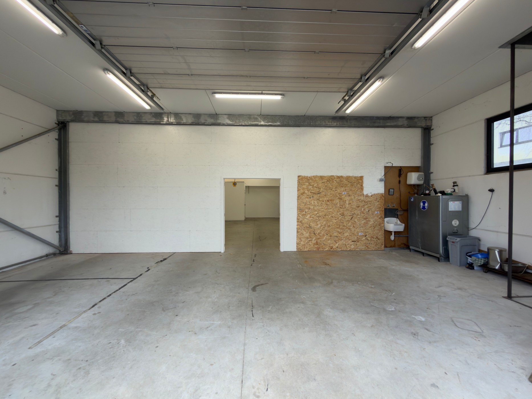 Bedrijfsgebouw met magazijn 201m² en kantoor 201m² in Melle - foto 5