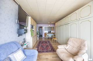 Studio meublé avec vue mer directe et agencement suivant : hall d’entrée, séjour, cuisine, salle de bains avec WC, douche et meuble vasque. Situé...