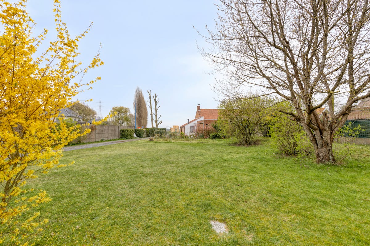 Maison de 3 chambres sur un terrain de 1087 m² - photo 2