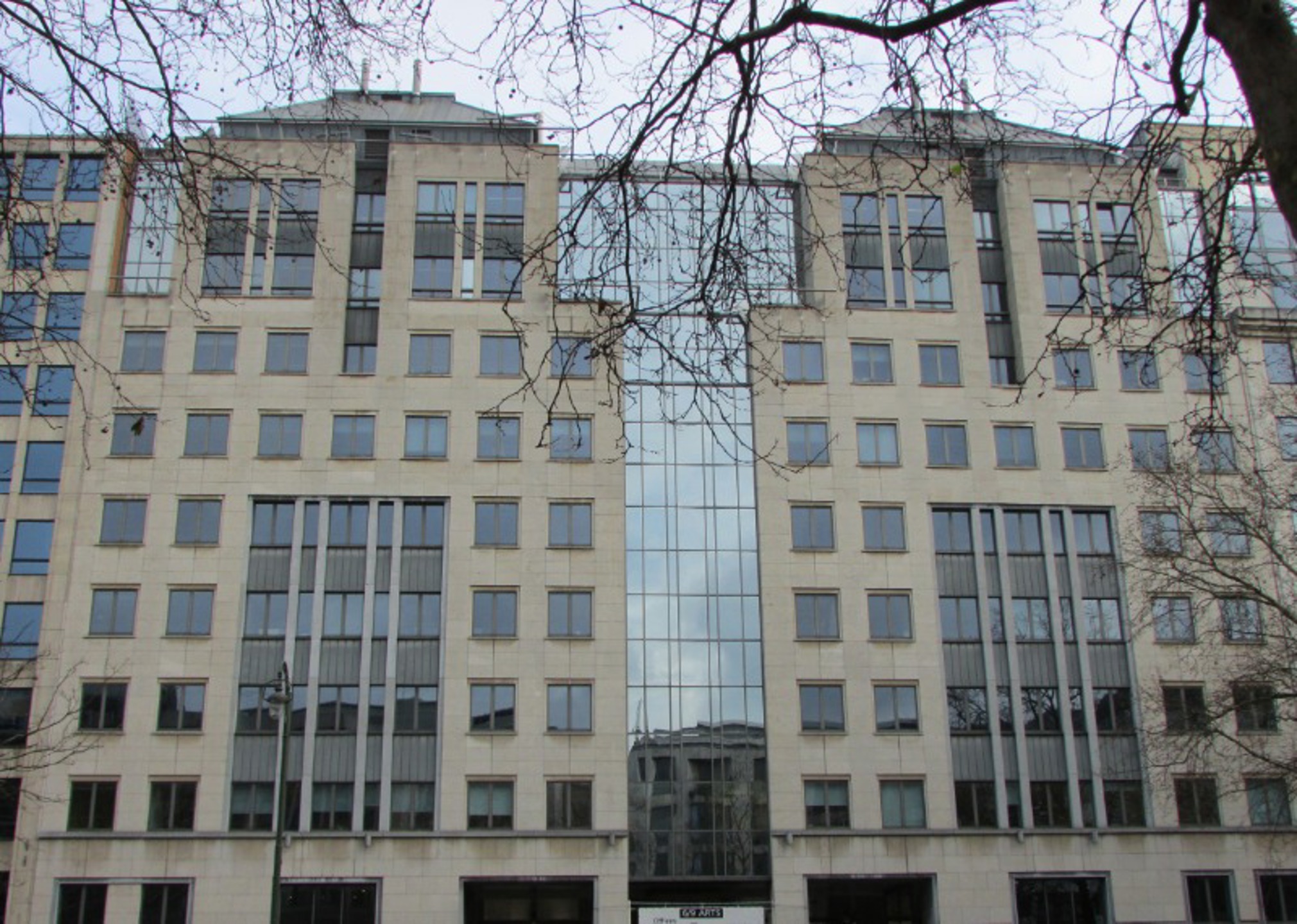 Commercial for rent in Saint-Josse-ten-Noode - photo 1