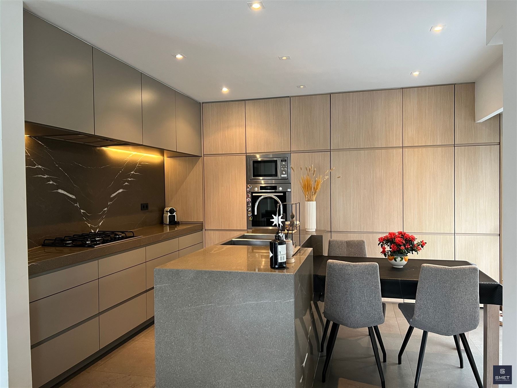 VILLA MET 4 SLPKS, GARAGE EN ZWEMBAD OP TOPLOCATIE - foto 4