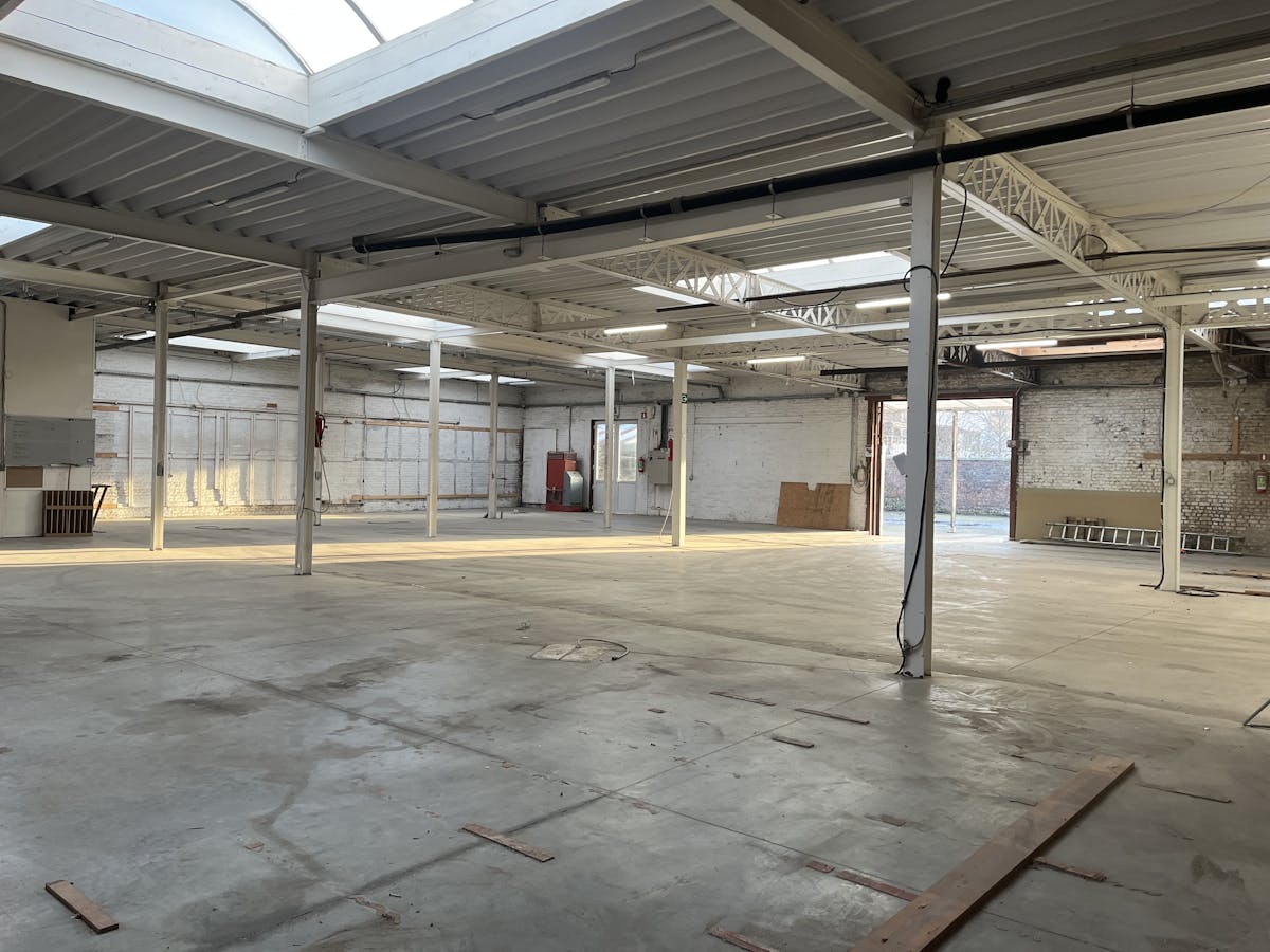 Entrepôt d'environ 800 m² à louer à Audenarde, près de la N60 - photo 2