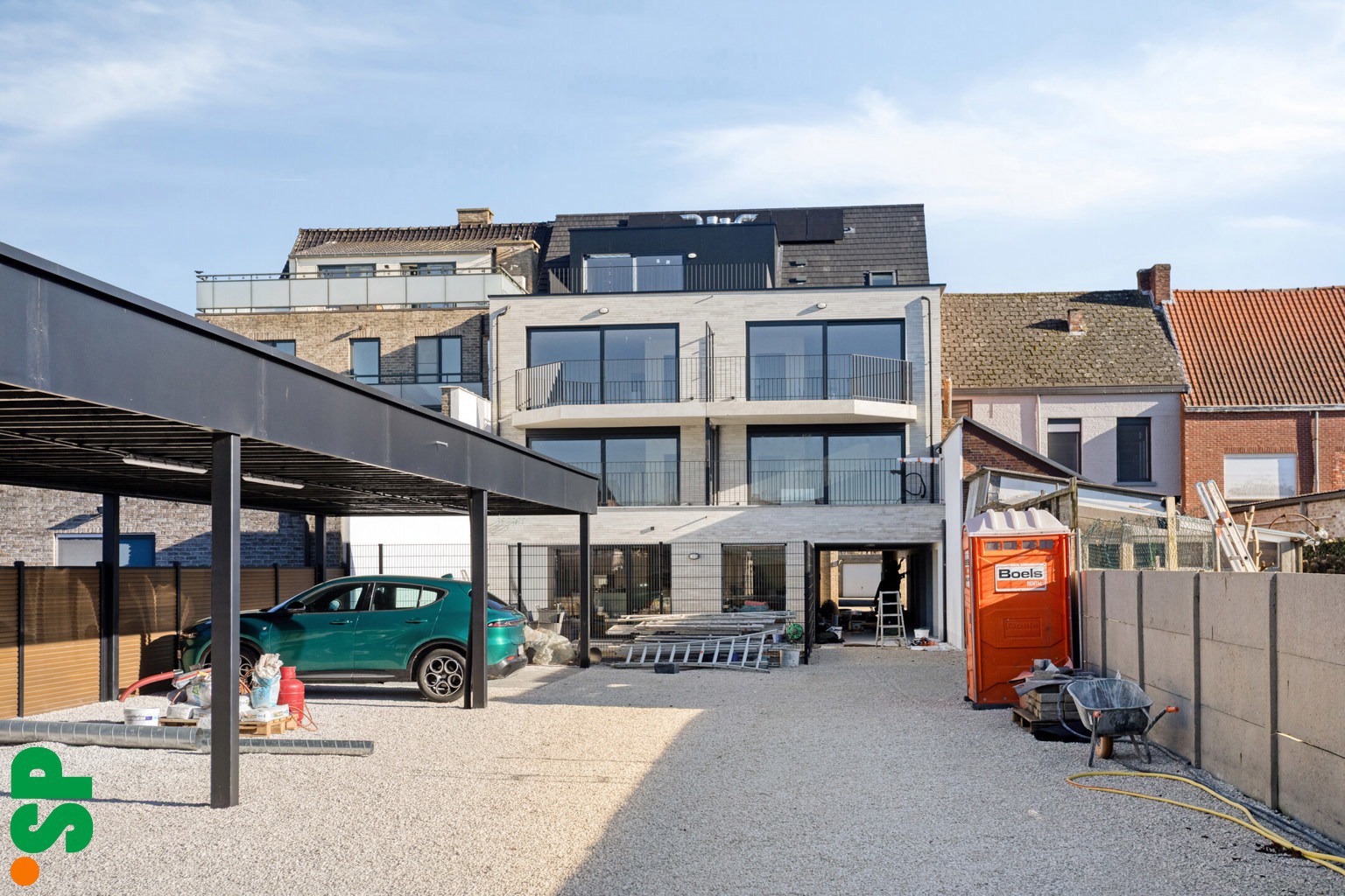 Dakappartement (3e verdieping) in residentie "Greenlogen". - foto 4