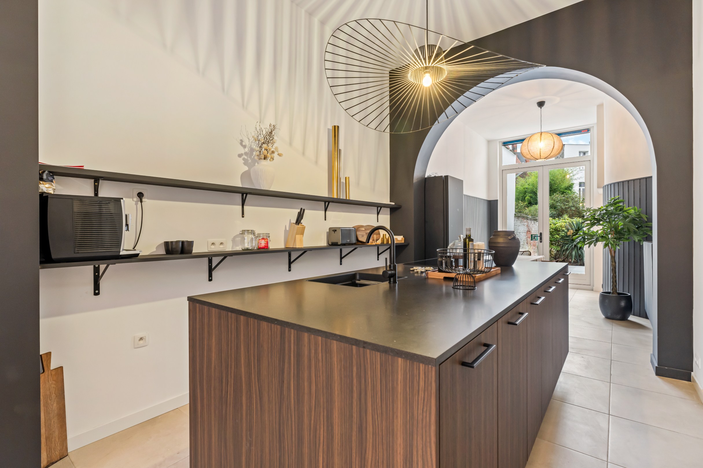 Prachtig gerenoveerd herenhuis in de gewilde Zurenborg wijk! - foto 5