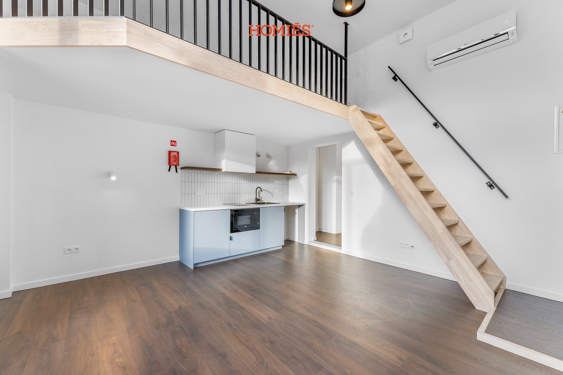 High-end studio (Label A) met mezzanine - foto 1