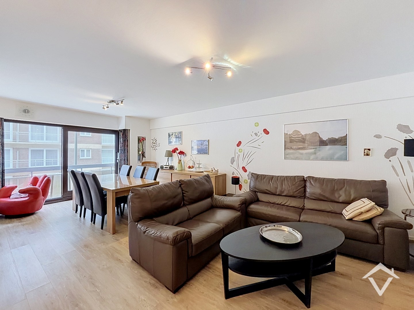 Instapklaar gemeubeld appartement op toplocatie met lateraal zeezicht te Middelkerke - foto 4