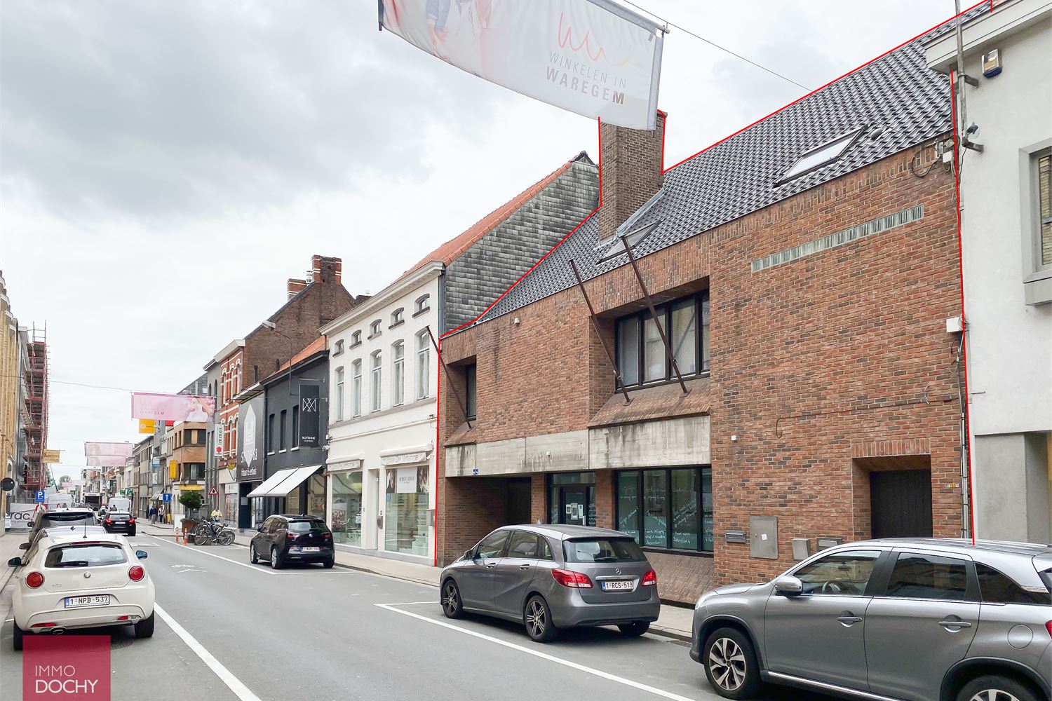 Multifunctioneel commercieel gebouw met parking en uitweg | Stationsstraat - photo 2