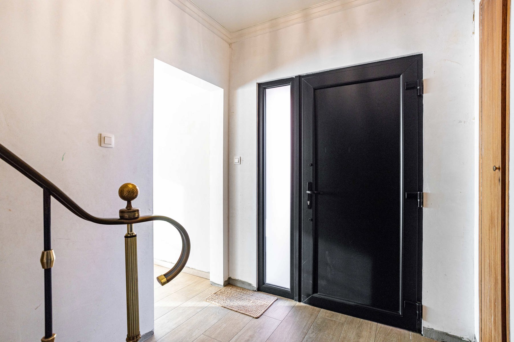 Instapklare halfopen bebouwing met tuin, zicht en garage! - foto 5