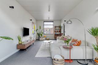  Instapklare woning met 3 slaapkamers te koop in het centrum van MolWe vinden deze gerenoveerde rijwoning terug in de Sint-Pieterstraat 25, in het...
