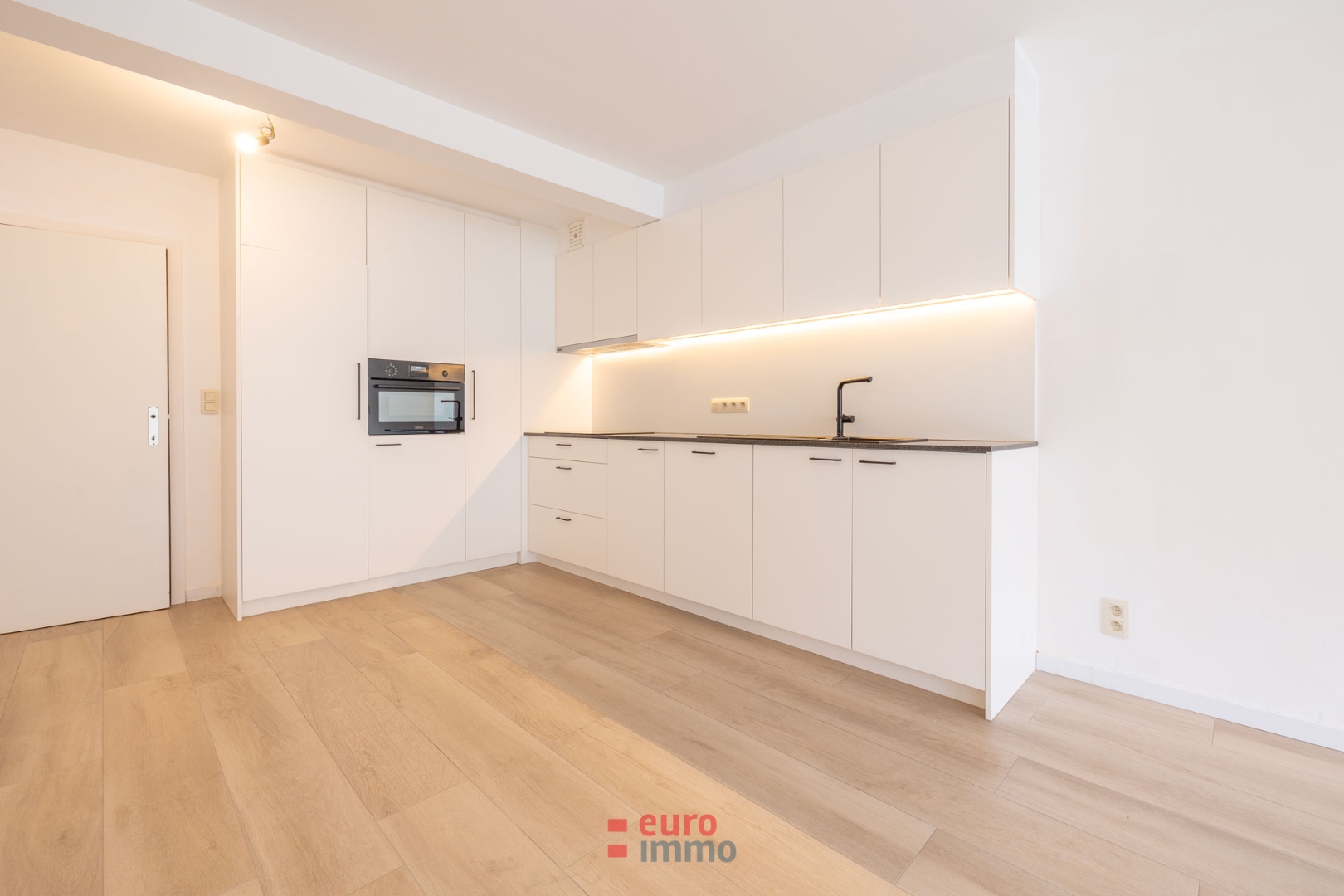 Apartment for rent in Nieuwpoort with 2 bedrooms - photo 5