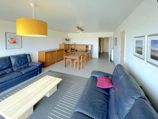 Wakker worden met de geur van de zee, een koffietje op je eigen zonovergoten balkon en binnen 5 minuten met je voeten in het zand? Het kan!Welkom in...