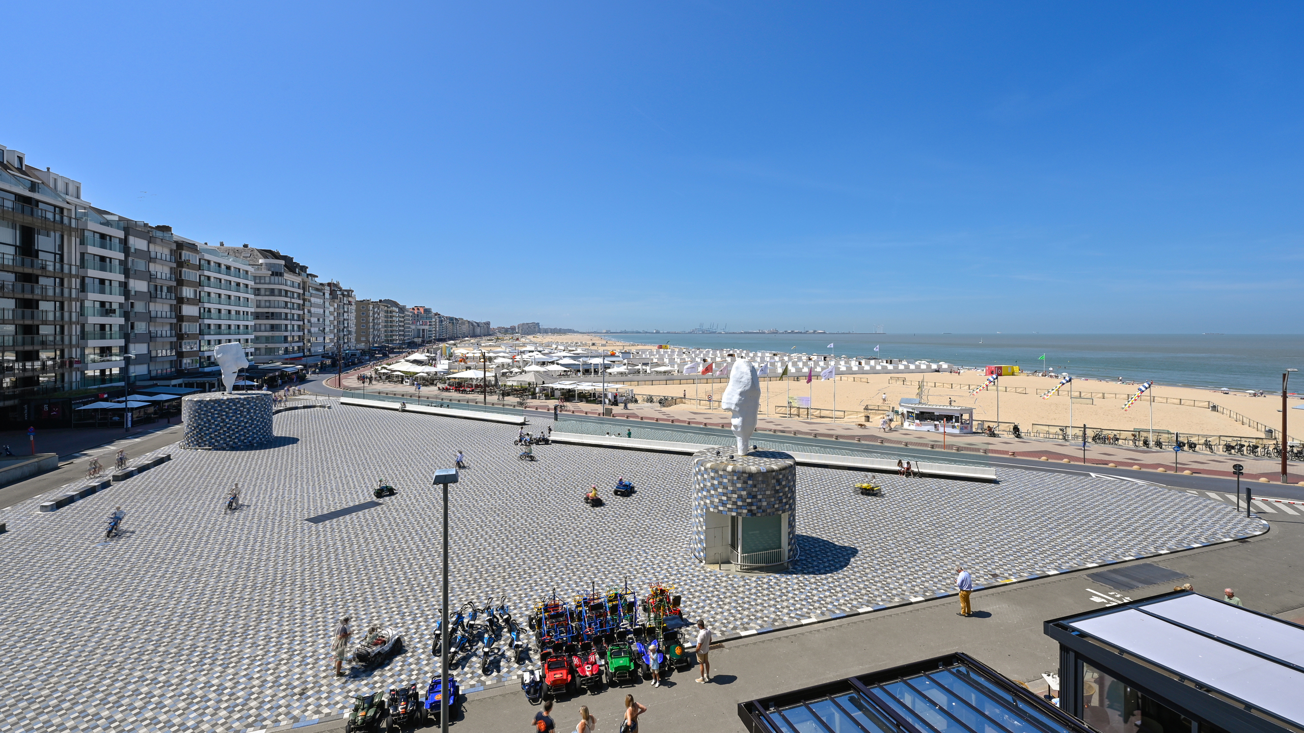 Apartment for sale in Knokke-Heist with 2 bedrooms - photo 2