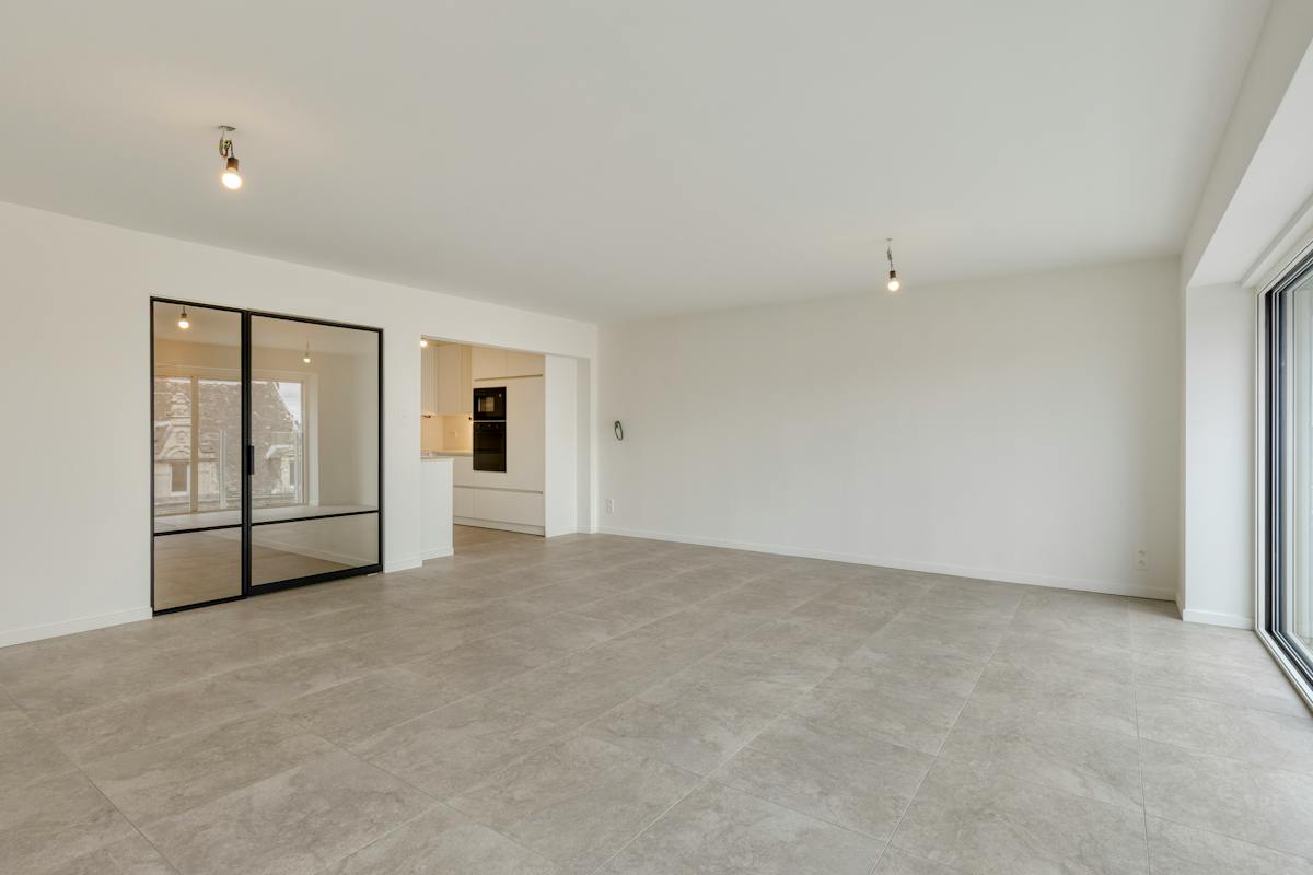 Volledig gerenoveerd appartement te koop in Roeselare - foto 5