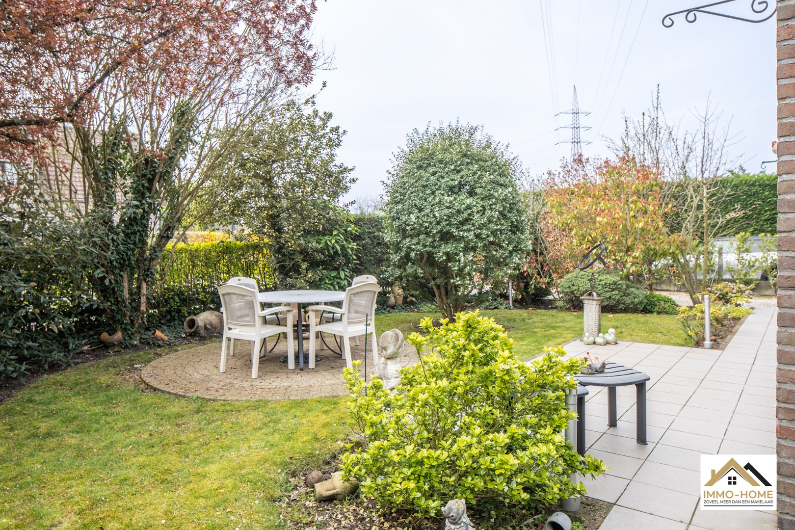 Charmante bungalow op topligging in woonwijk - foto 5