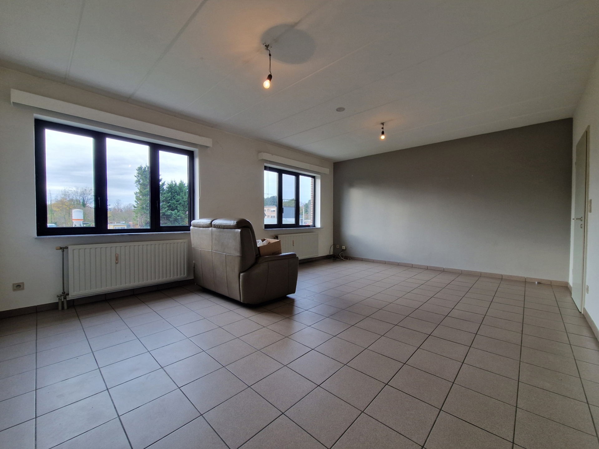 Instapklaar appartement met 2 slaapkamers, berging & parking - foto 4