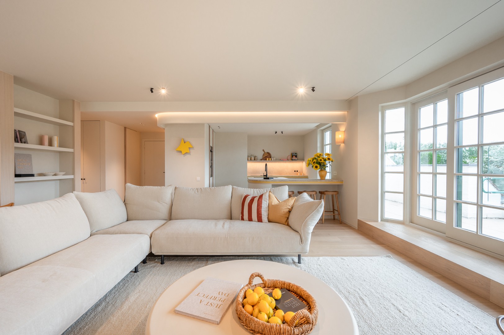 Uiterst kwalitatief gerenoveerd appartement in domein Tennis Gardens, genietend van prachtige zichten - foto 1