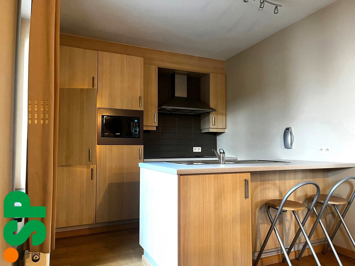 Ruim appartement in pastorijstijl met 2 slaapkamers,  terras en garage nabij het centrum van Tongerlo.  - foto 5