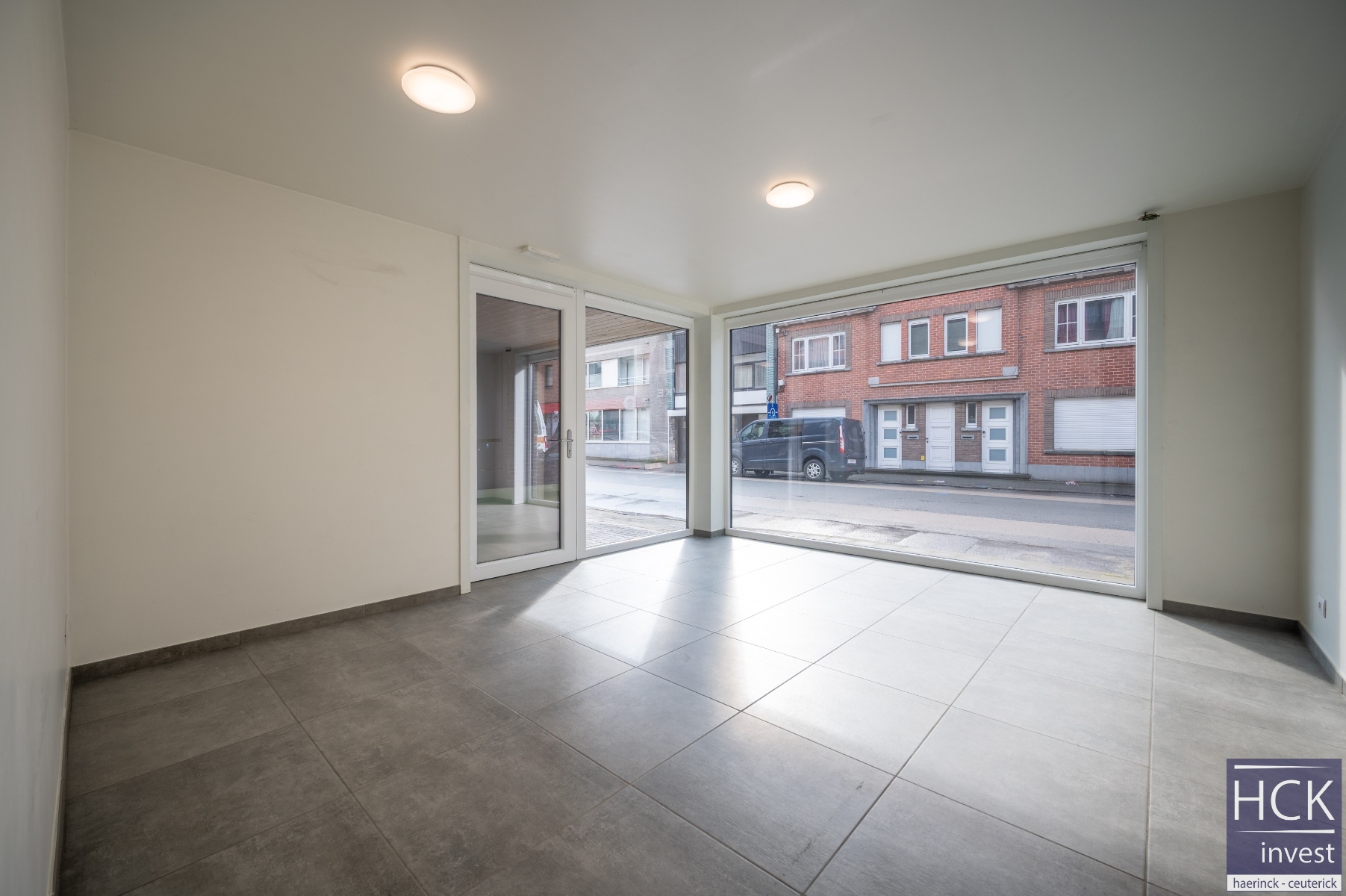 WAREGEM - Commerciële ruimte (winkel of bureel) op topligging! - foto 4