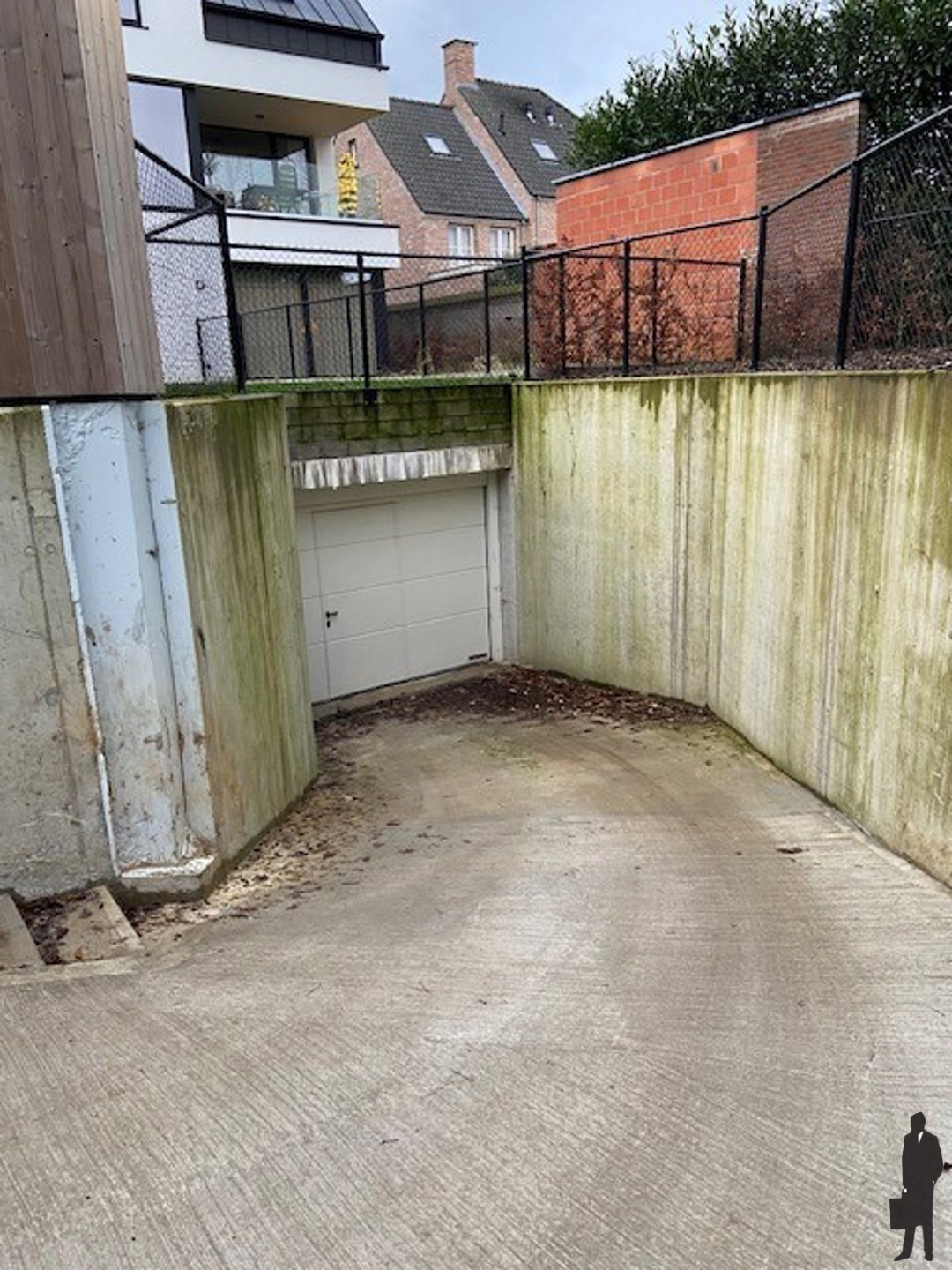 Ondergrondse autostaanplaats nabij het centrum van Minderhout. - foto 2