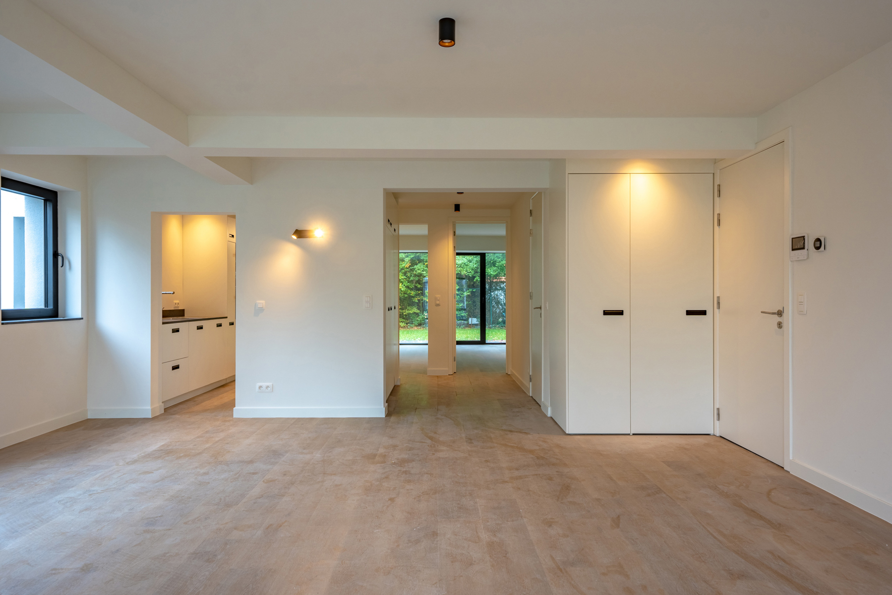 Apartment for rent in Brasschaat with 2 bedrooms - photo 4