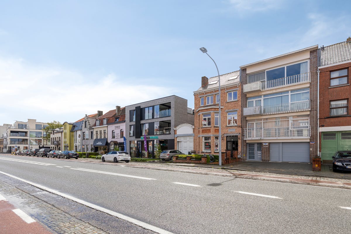 Opbrengsteneigendom op centrale locatie te Sint-Andries - foto 4