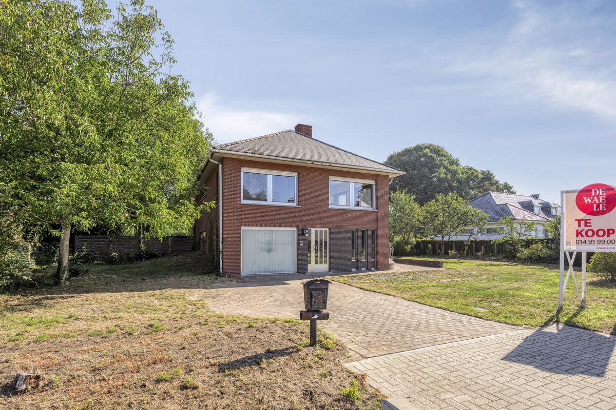 te renoveren huis op een perceel van 2445m² te koop in Geel - foto 2