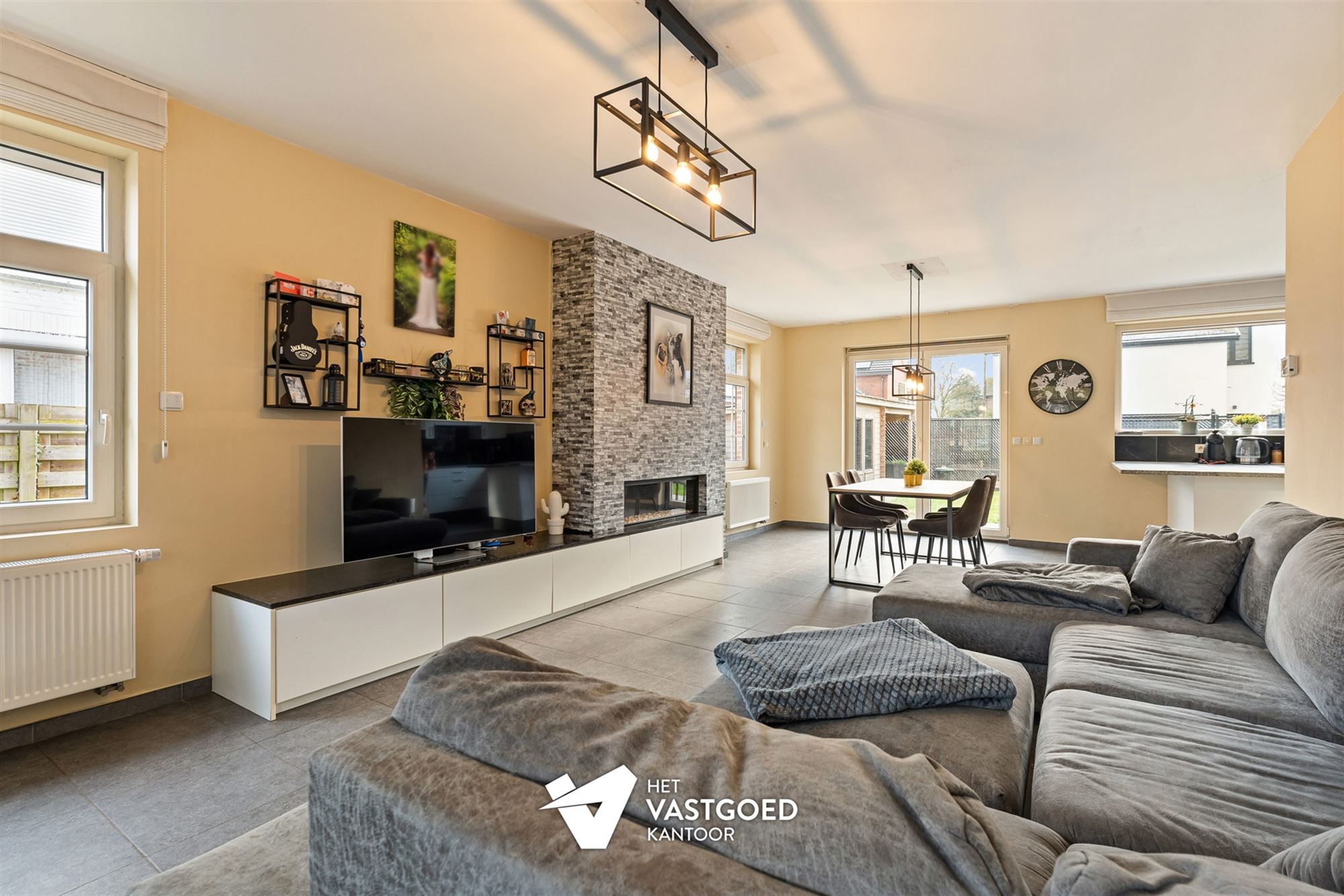 INSTAPKLARE WONING MET 4 SLAAPKAMERS RUSTIG GELEGEN TE LEOPOLDSBURG - foto 3