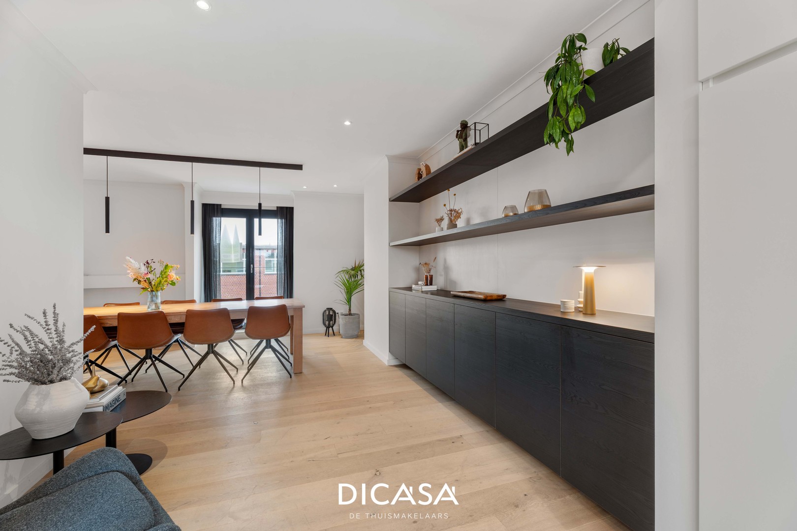 Instapklaar duplexappartement met 2 slaapkamers en ruim terras in hartje Roeselare - foto 5