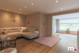 Bent u op zoek naar een ruime, moderne woning met oog voor detail in Harelbeke? Dan is deze prachtige woning wellicht wat u zoekt! Deze...