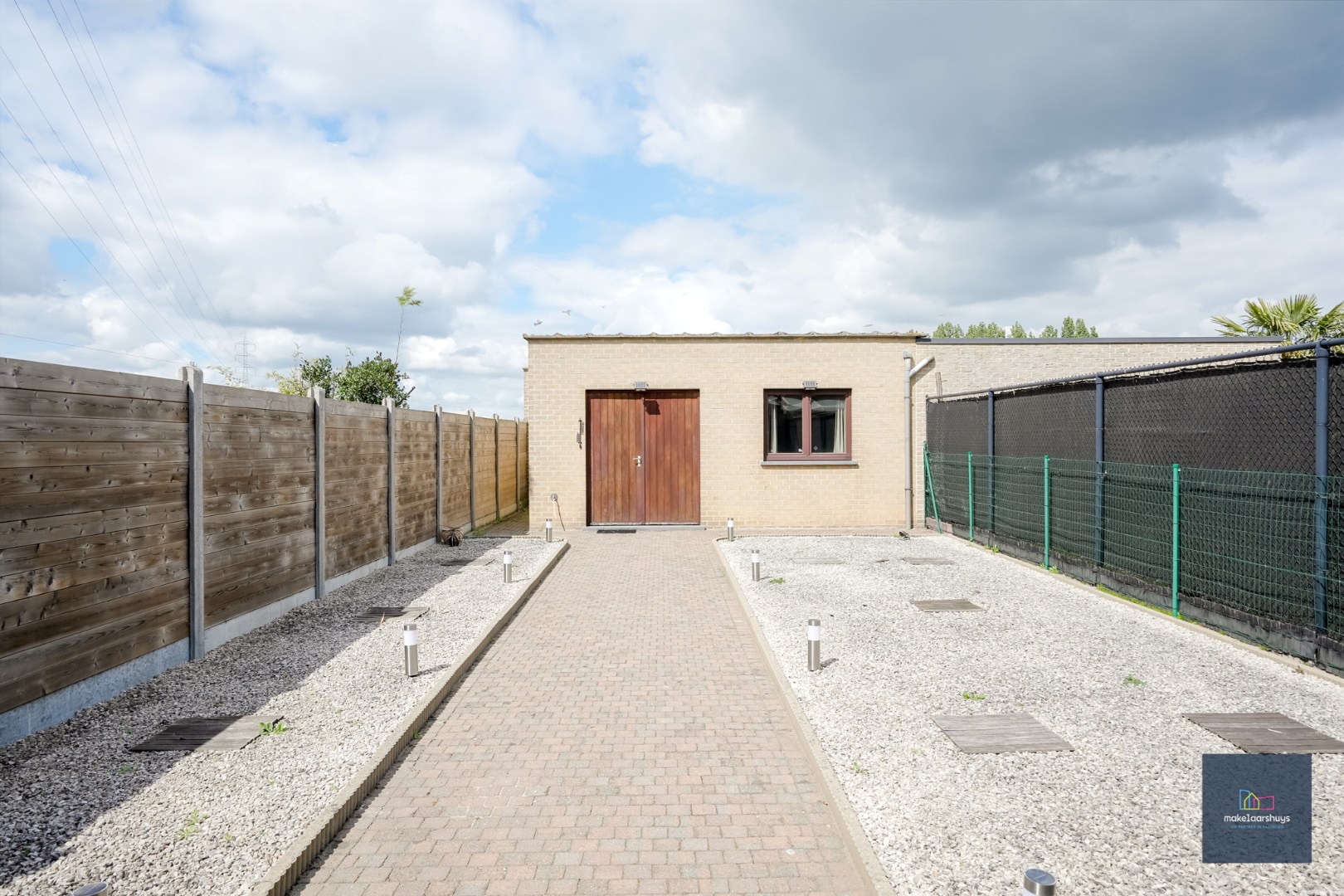 Verzorgde woning in rij met tuin en dubbele garage - foto 3