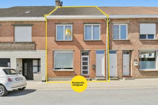 Op zoek naar een instapklare woning op een centrale ligging met een aangename, zonnige tuin? Deze charmante rijwoning combineert ruimte, comfort...