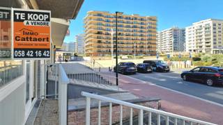 APPARTEMENT DE 3 CHAMBRES AVEC GRANDE TERRASSE (20m2) SITUÉ À DEUX PAS DE LA PLAGE ET DE LA MAGNIFIQUE ESPLANADE LÉOPOLD I À LA PANNEComprenant un...