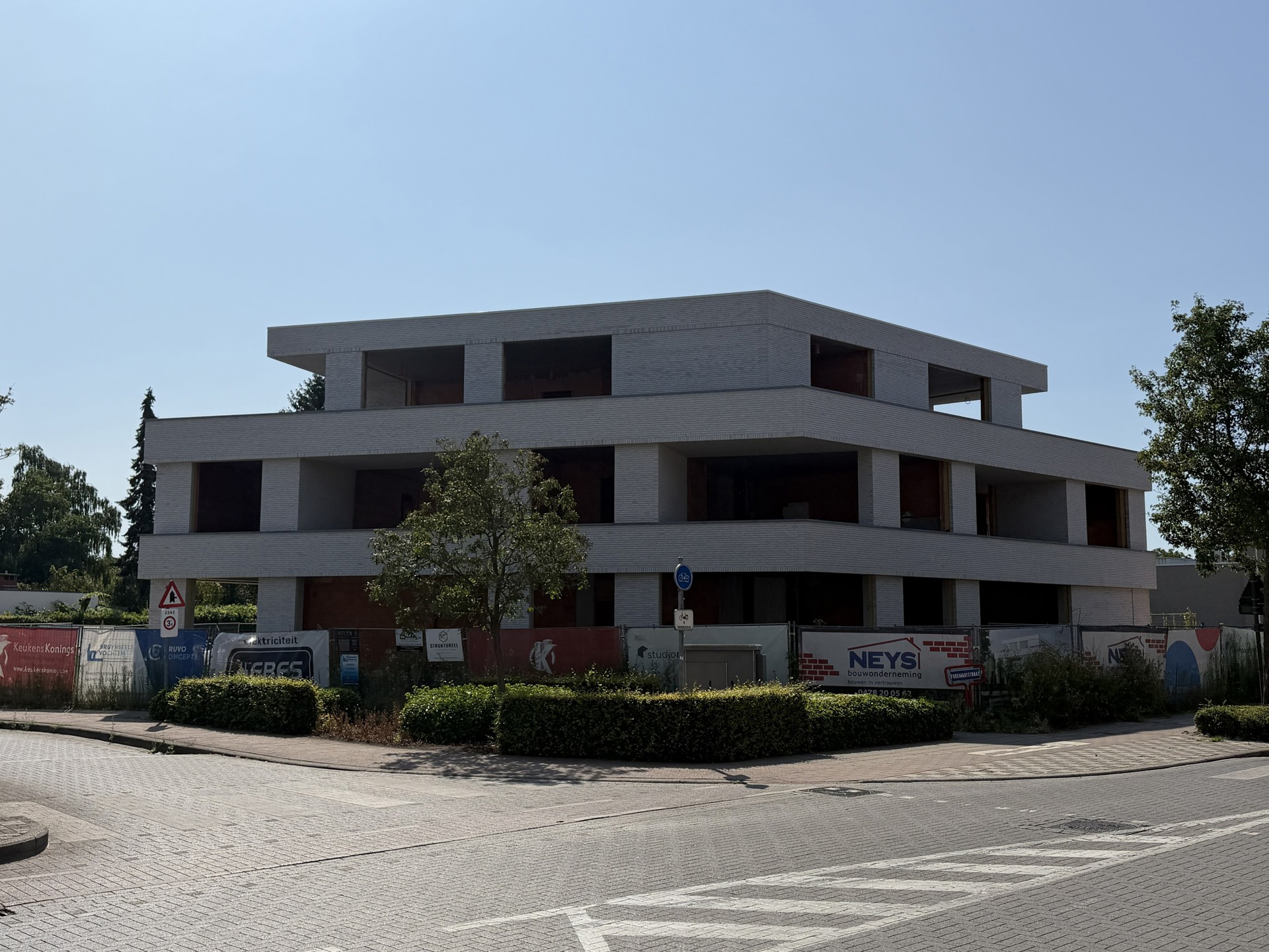 Nieuwbouw kantoor of praktijkruimte in standingvol gebouw. - foto 4