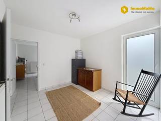 Op een vlot bereikbare locatie in Destelbergen, aan de Admiraalstraat 81A bus 1, bevindt zich dit veelzijdige en instapklare kantoor- of...