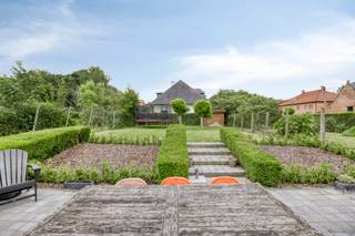 Lichtrijke gezinswoning met 4 slaapkamers en zonnige tuin te Boutersem!Deze ruime, instapklare woning met 4 slaapkamers is ideaal gelegen nabij de...