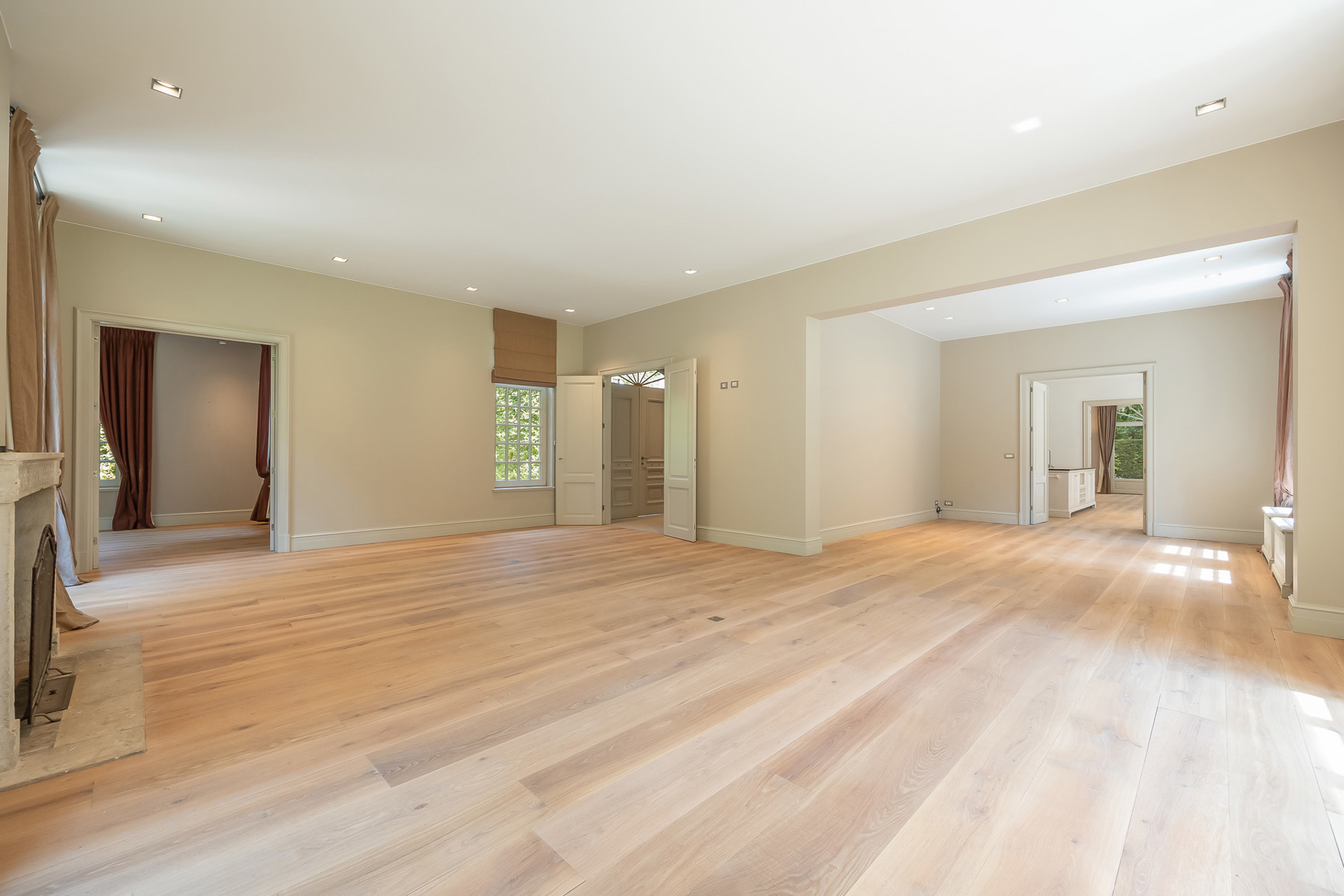 LUXUEUZE VILLA MET HOOGWAARDIGE AFWERKING - foto 4