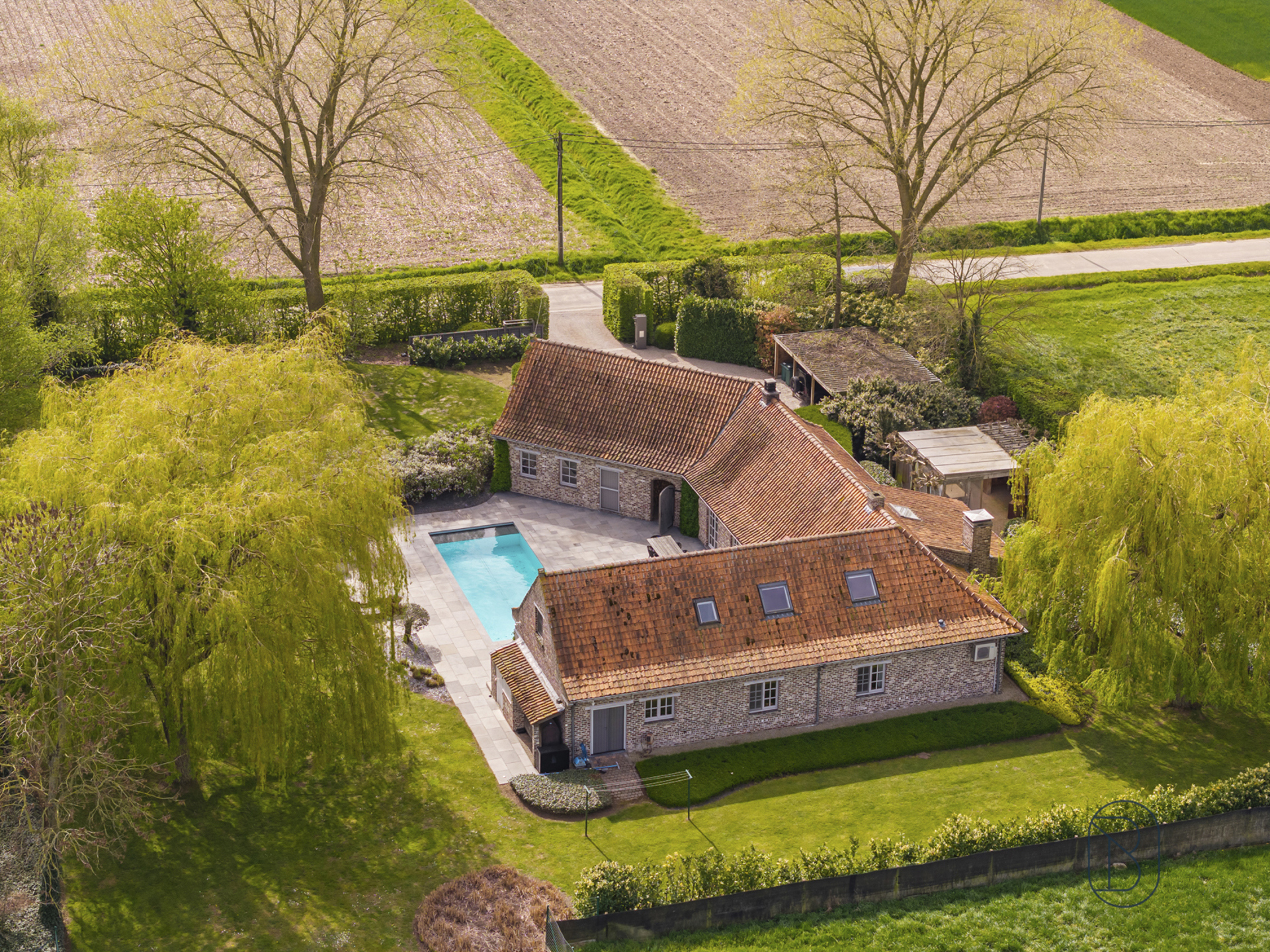 Te koop: charmante hoeve met zwembad in Kruishoutem - foto 1