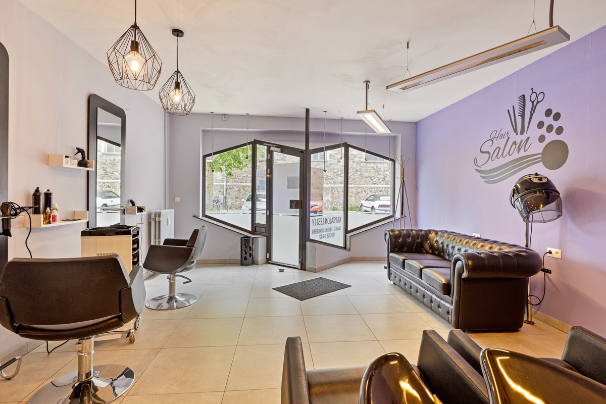 Espace commercial sur la place centrale de Lembeek - photo 3