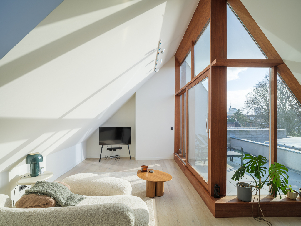 Architecturaal 3-­slaapkamerappartement met twee terrassen in het centrum van Gent. - photo 2