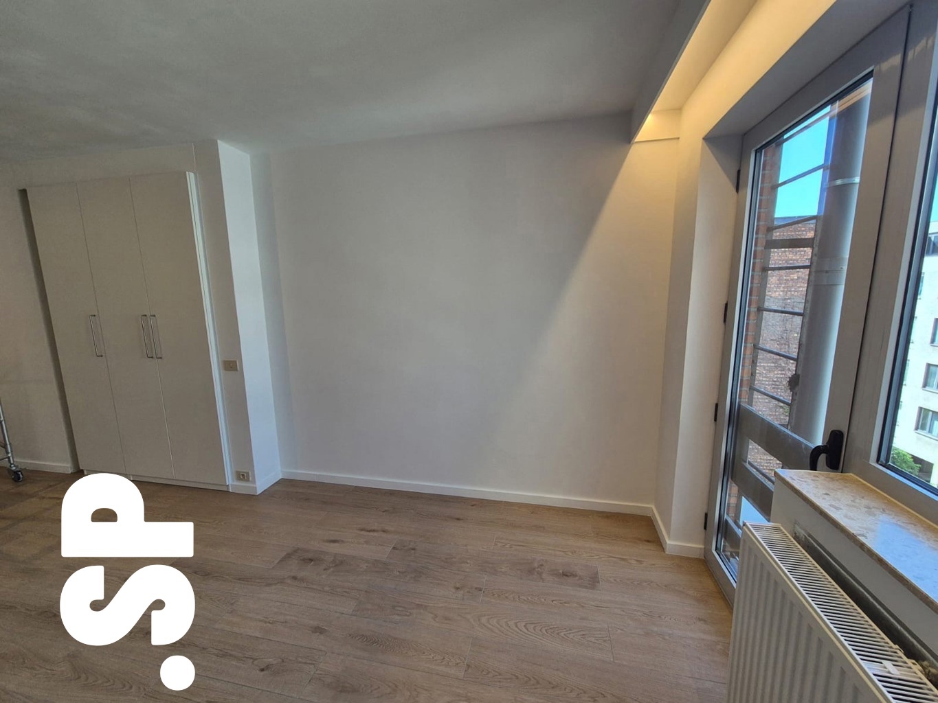 Opgefriste studio op toplocatie aan de Nationalestraat - foto 4