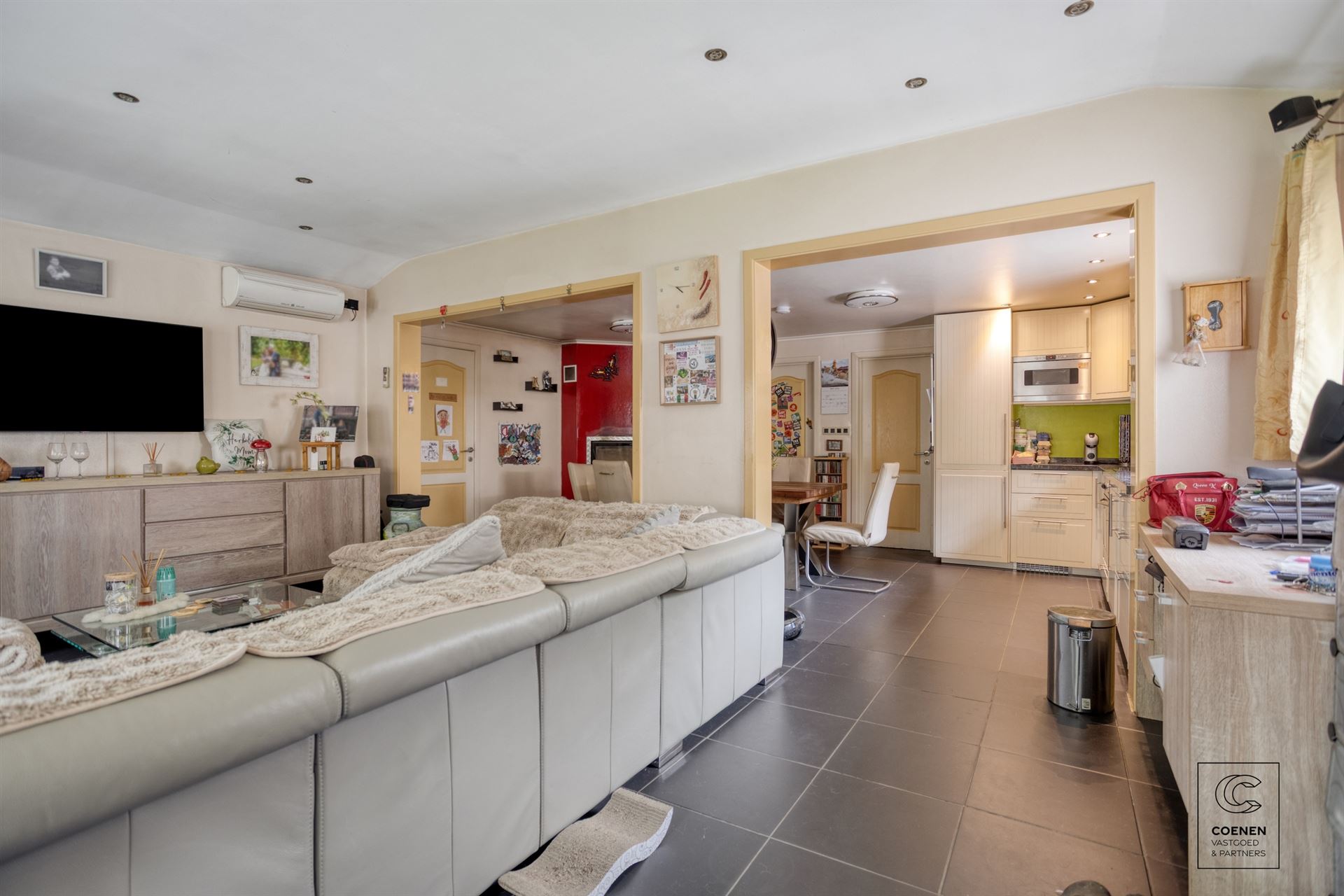 Verzorgde recreatiewoning op een rustige, bosrijke locatie! - foto 5