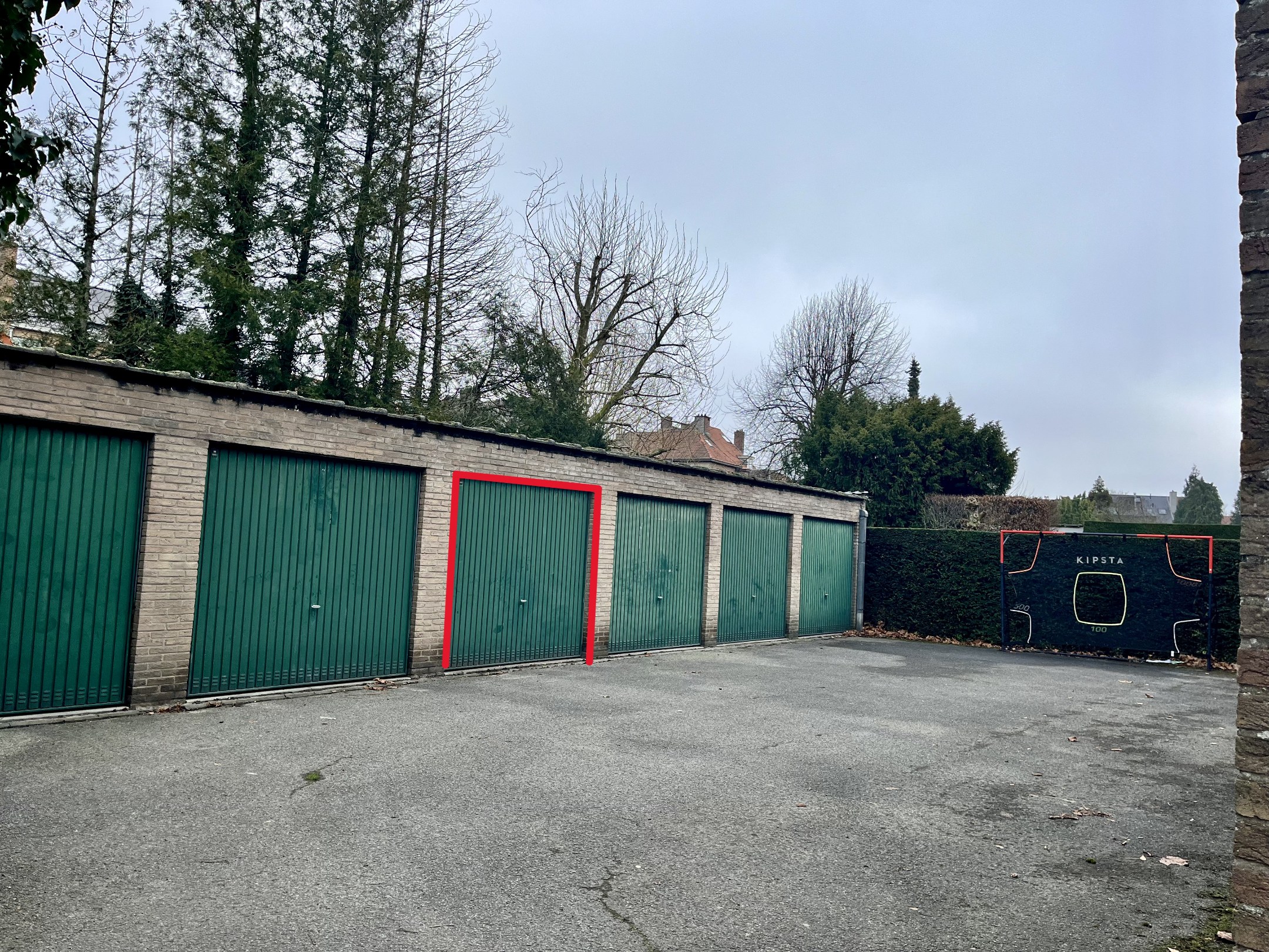 Garage for rent in Bruges - photo 2