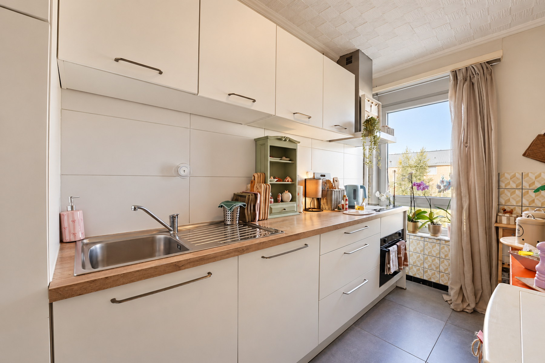 Verzorgd appartement met 2 slaapkamers en terras op een rustige locatie in Ekeren - foto 4
